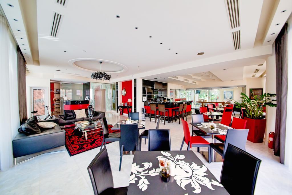 Comfy Boutique Hotel 칼라마타 레스토랑 사진